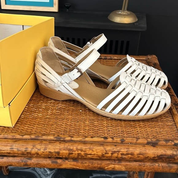 Softspots Leather Huarache, white, 11w - Picture 4 of 8